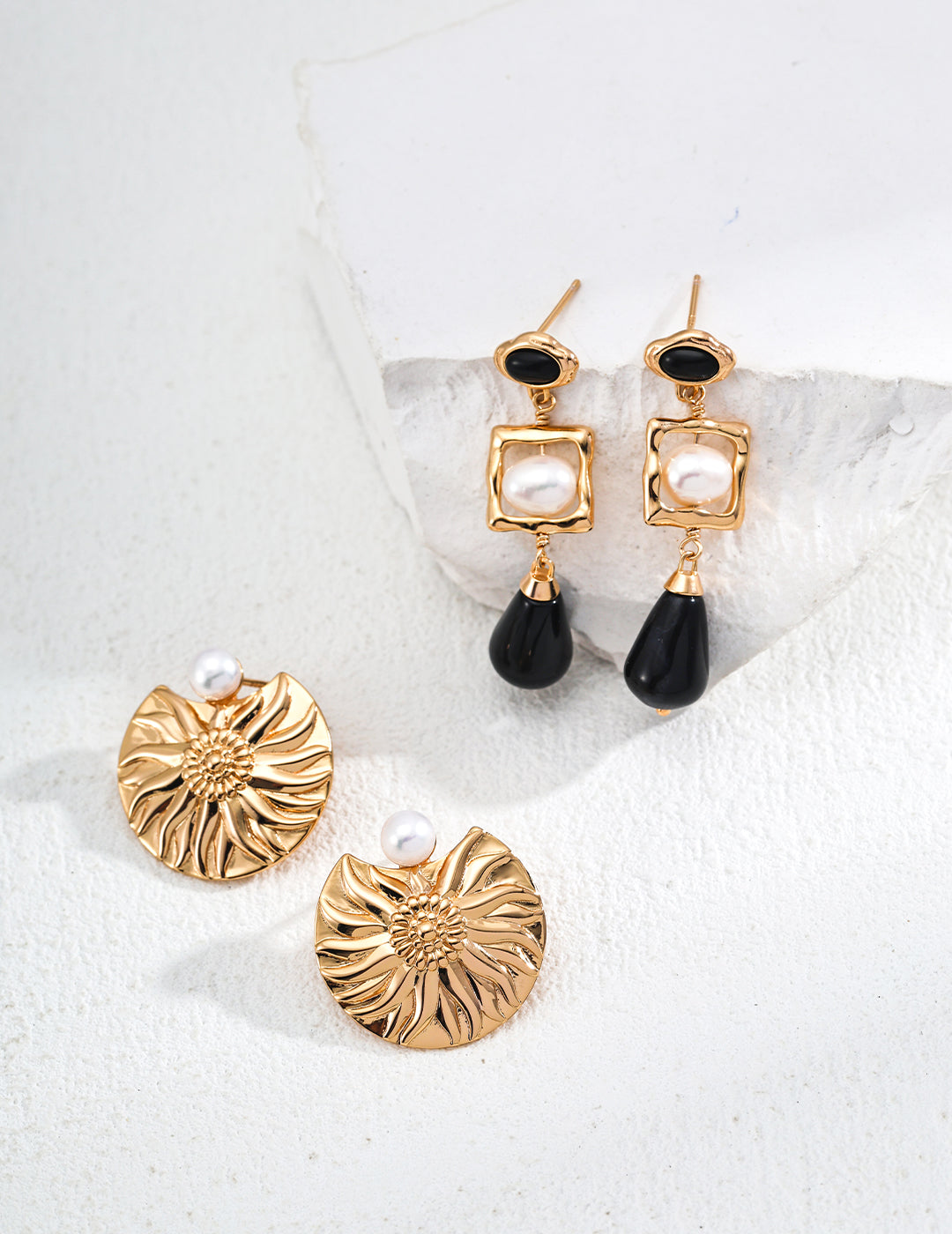 S925 Silver Natural Pearl & Black Onyx Earrings | Minimalist Elegance for Every Occasion