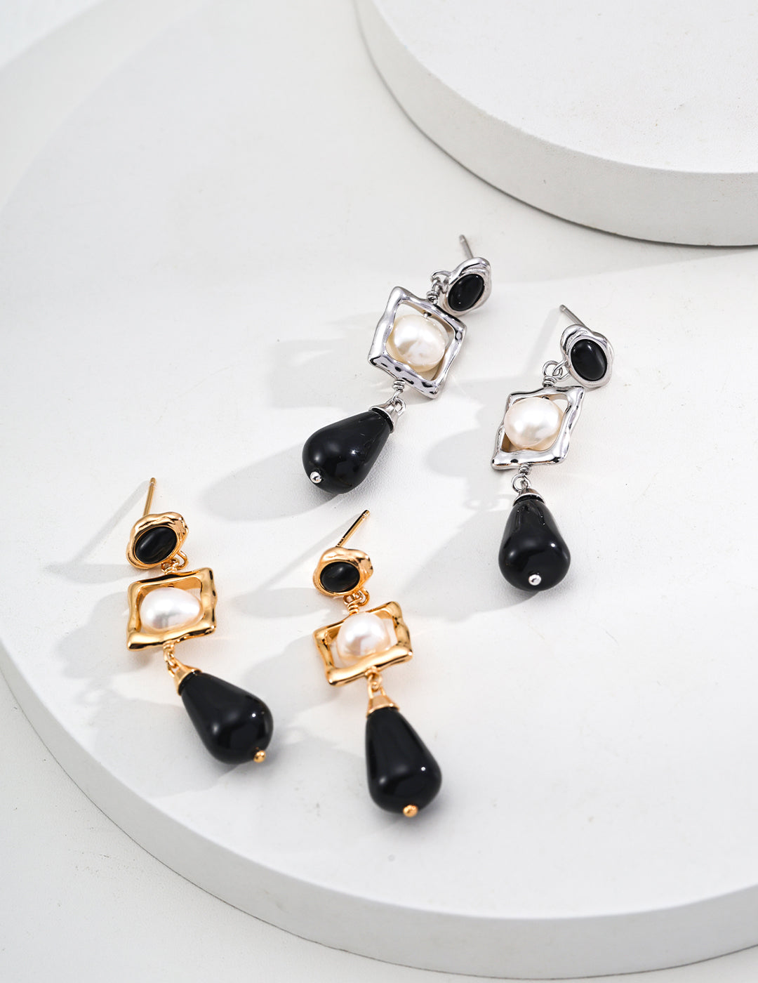 S925 Silver Natural Pearl & Black Onyx Earrings | Minimalist Elegance for Every Occasion